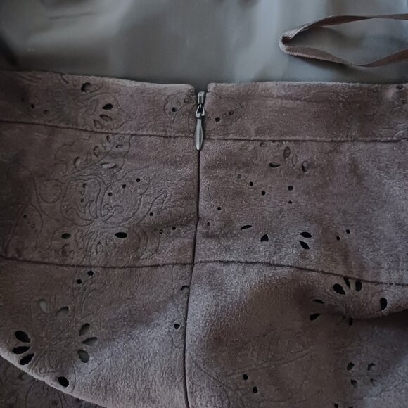 Cleo Skirt Women's Chocolate Brown - size 6: Embossed pattern with eyelets - Picture 3 of 9
